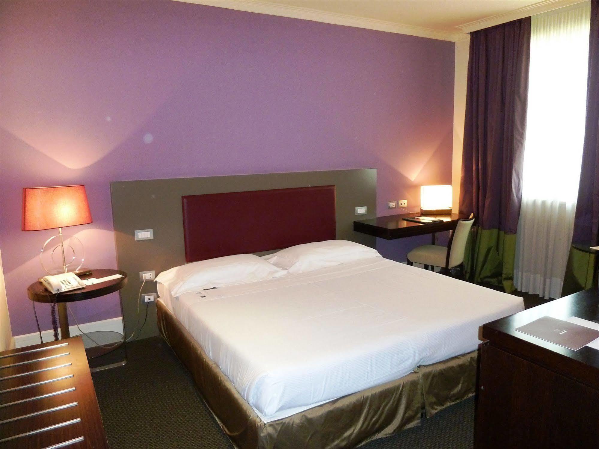 Una Hotel 로디 외부 사진