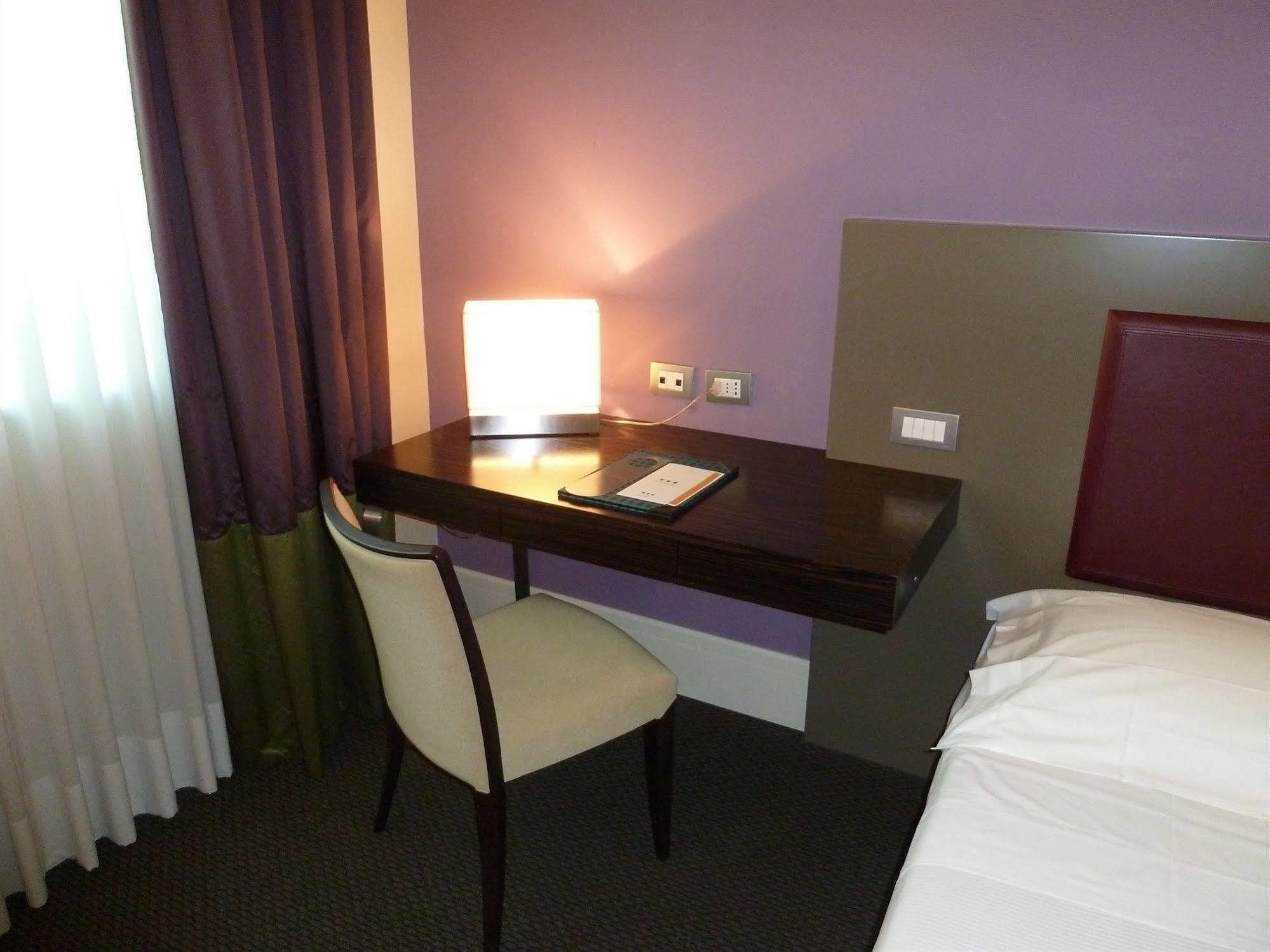 Una Hotel 로디 외부 사진